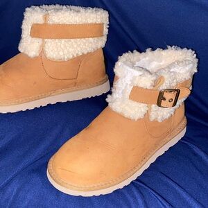 UGG Australia Ankle boots Size 6 Suede